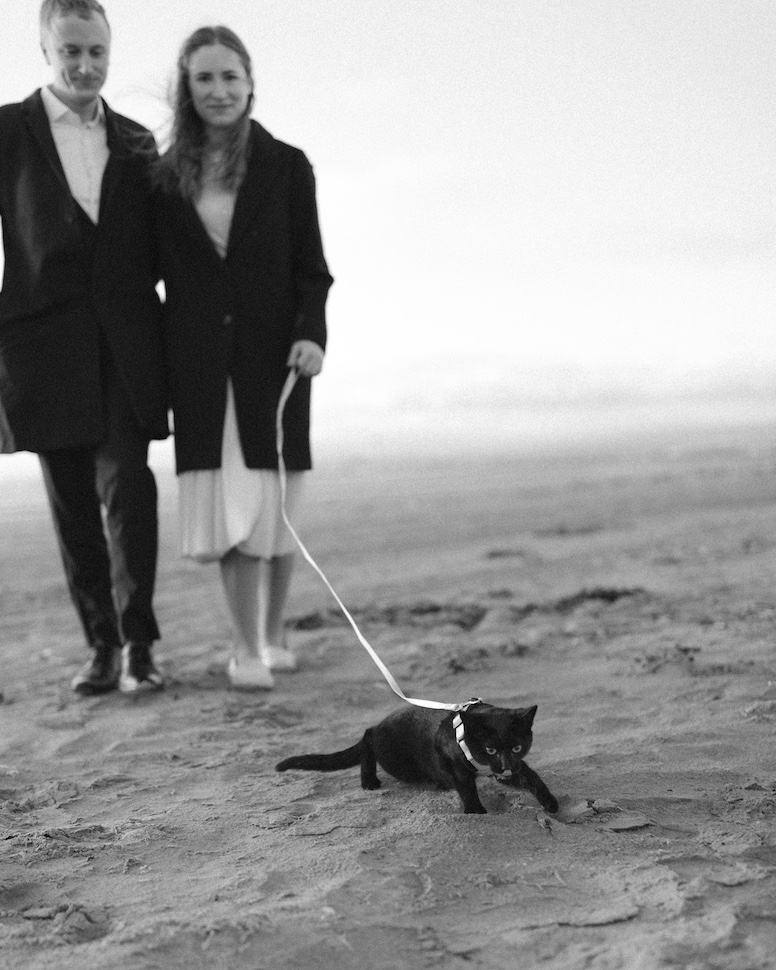 Alina & Erik — seaside couple, Bull Island, Dublin Bay