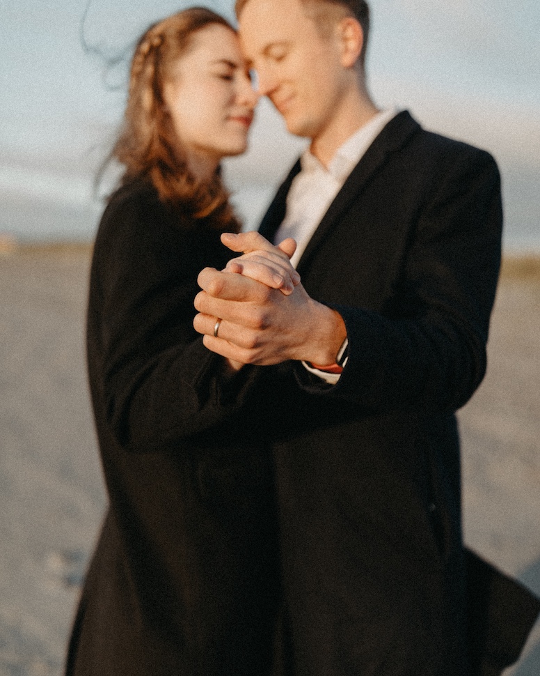 Alina & Erik — warm evening light, Bull Island, Dublin Bay