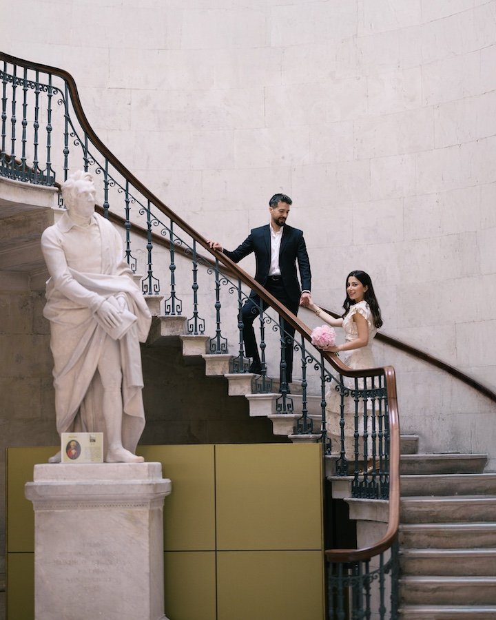 Amar and Hosam — Dublin City Hall archway portrait, civil ceremony photography
