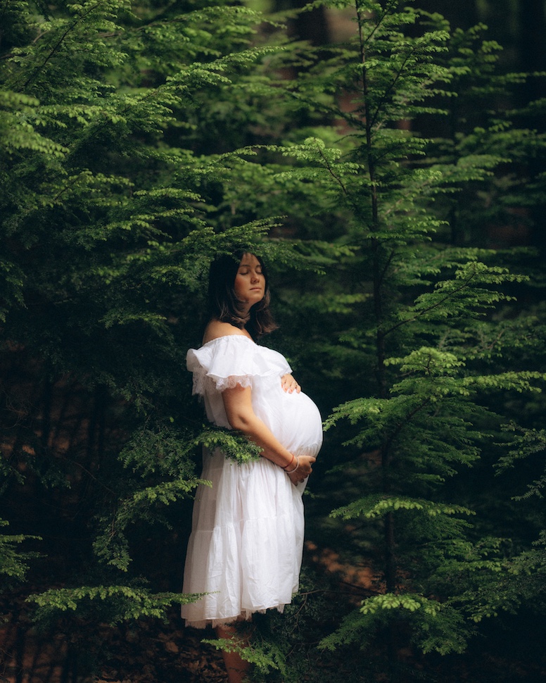 maternity session — seaside maternity portrait, Brittas Bay, Co. Wicklow