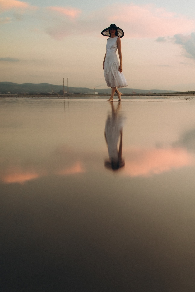 Gabi & Vasi — seaside couple golden hour, Bull Island, Dublin Bay
