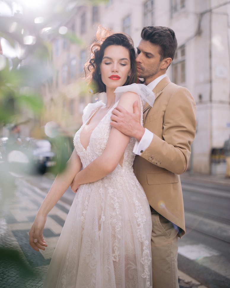 Oksana and Alex — documentary wedding photography, Lisbon, Portugal